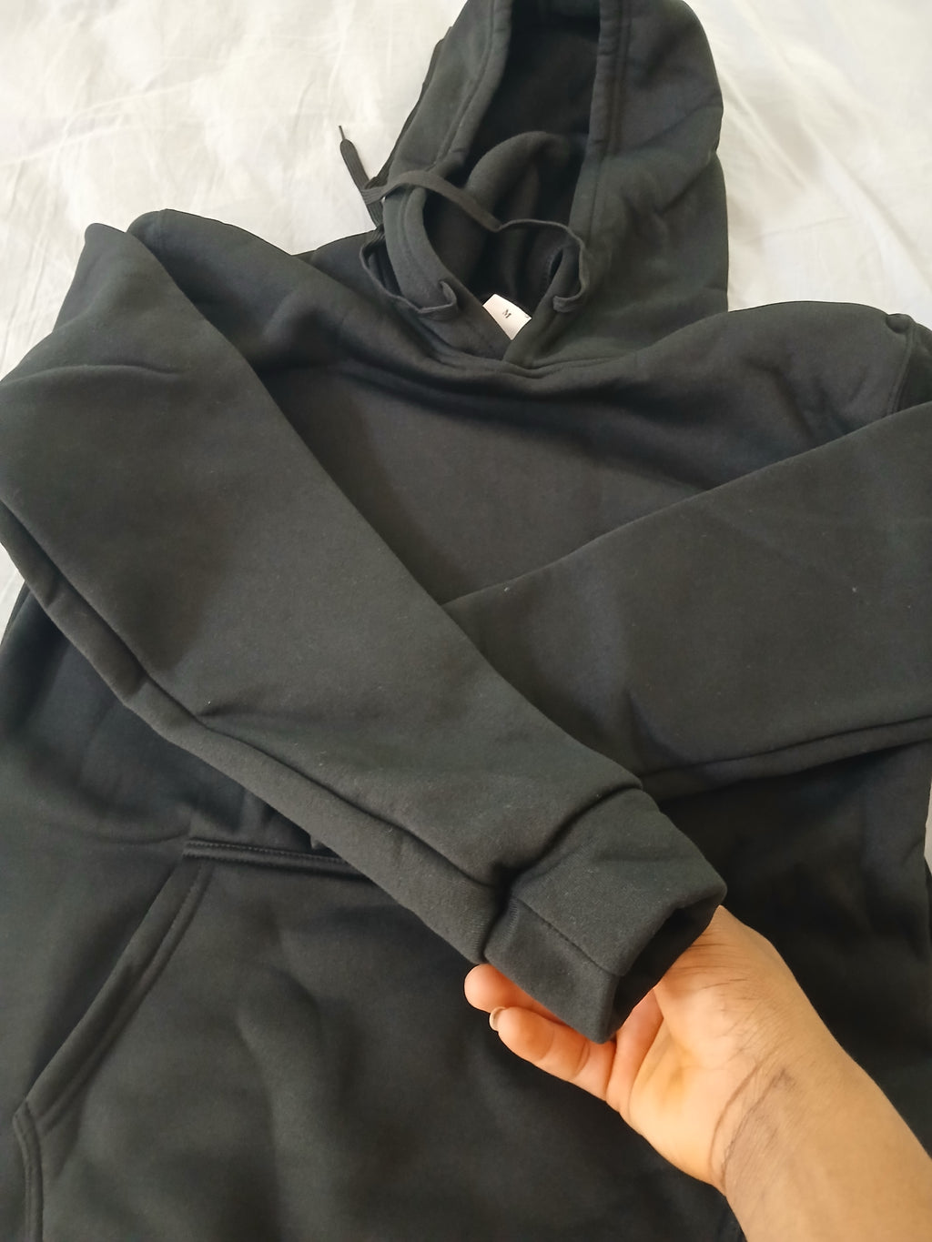 Classic All-Black Blank Hoodie – Size L (New)