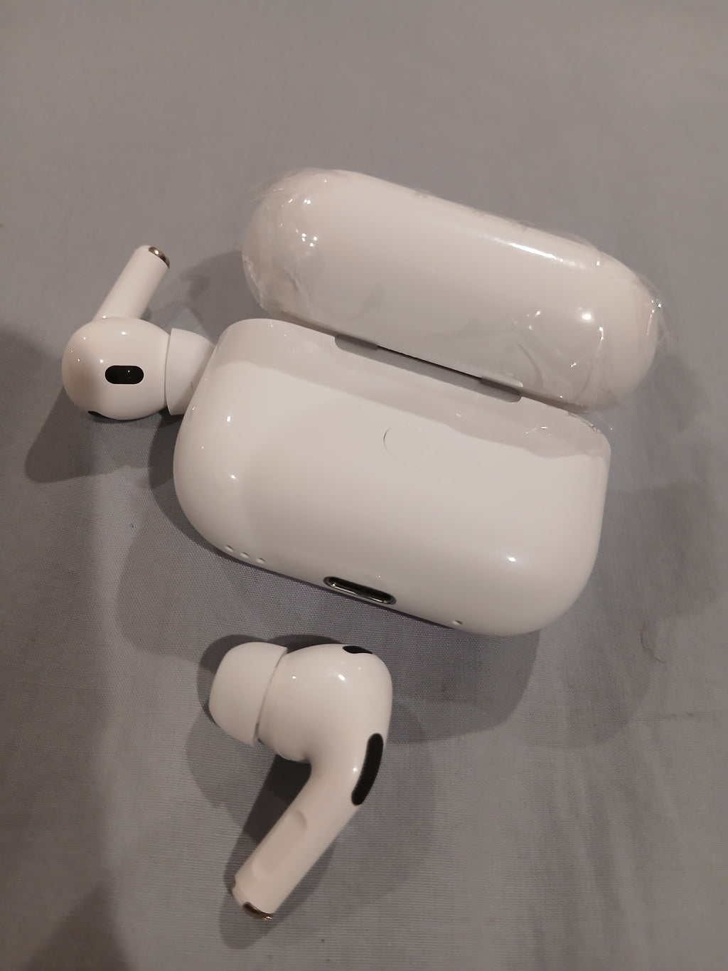 Apple AirPods Pro (2nd Generation) – Brand New / Open Box
