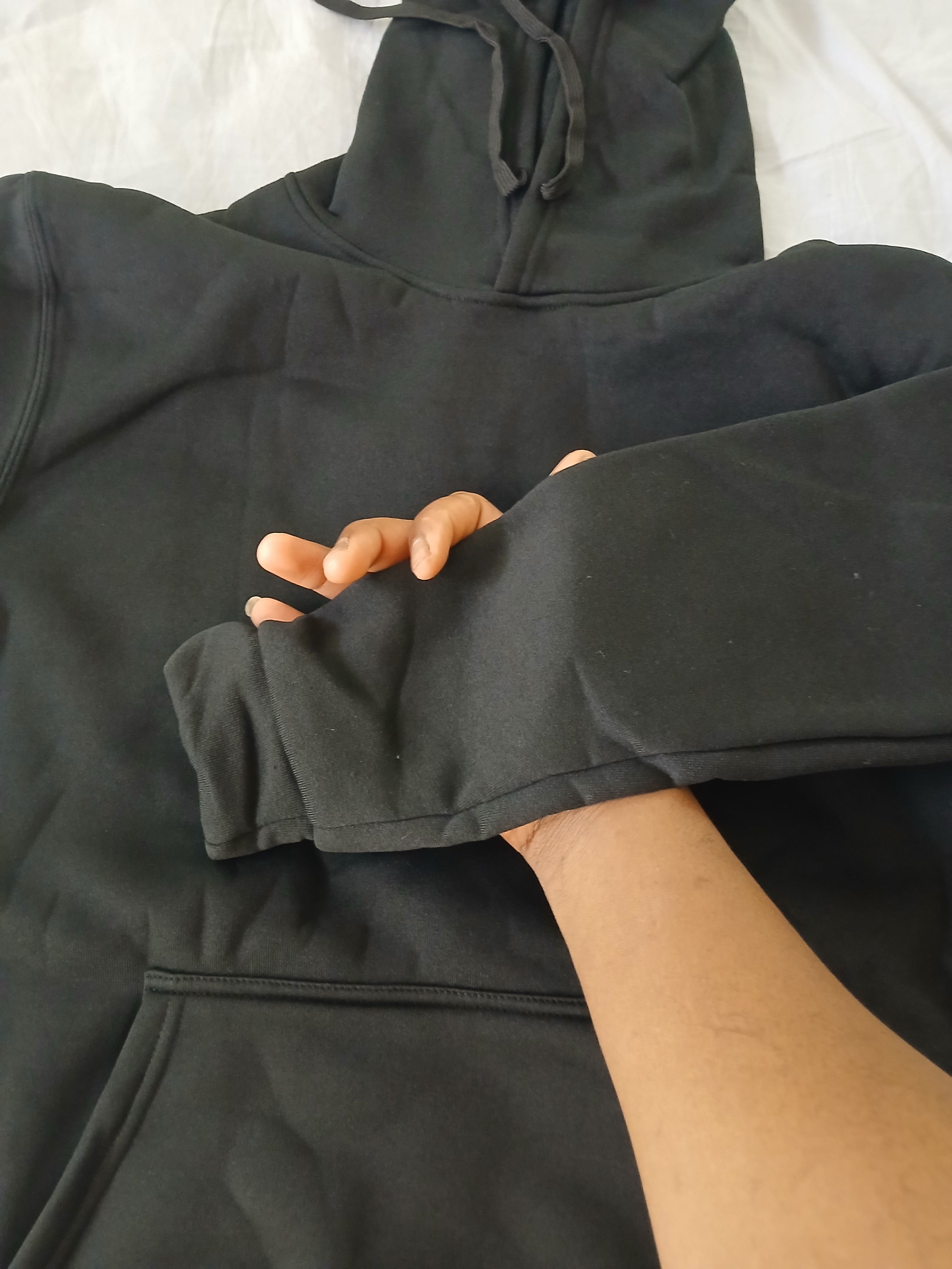 Classic All-Black Blank Hoodie – Size L (New)