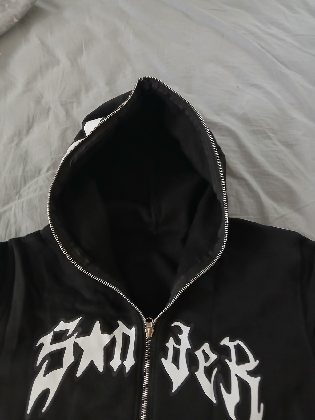 Y2K Spider Graphic Full-Zip Hoodie – Brand New / Sealed