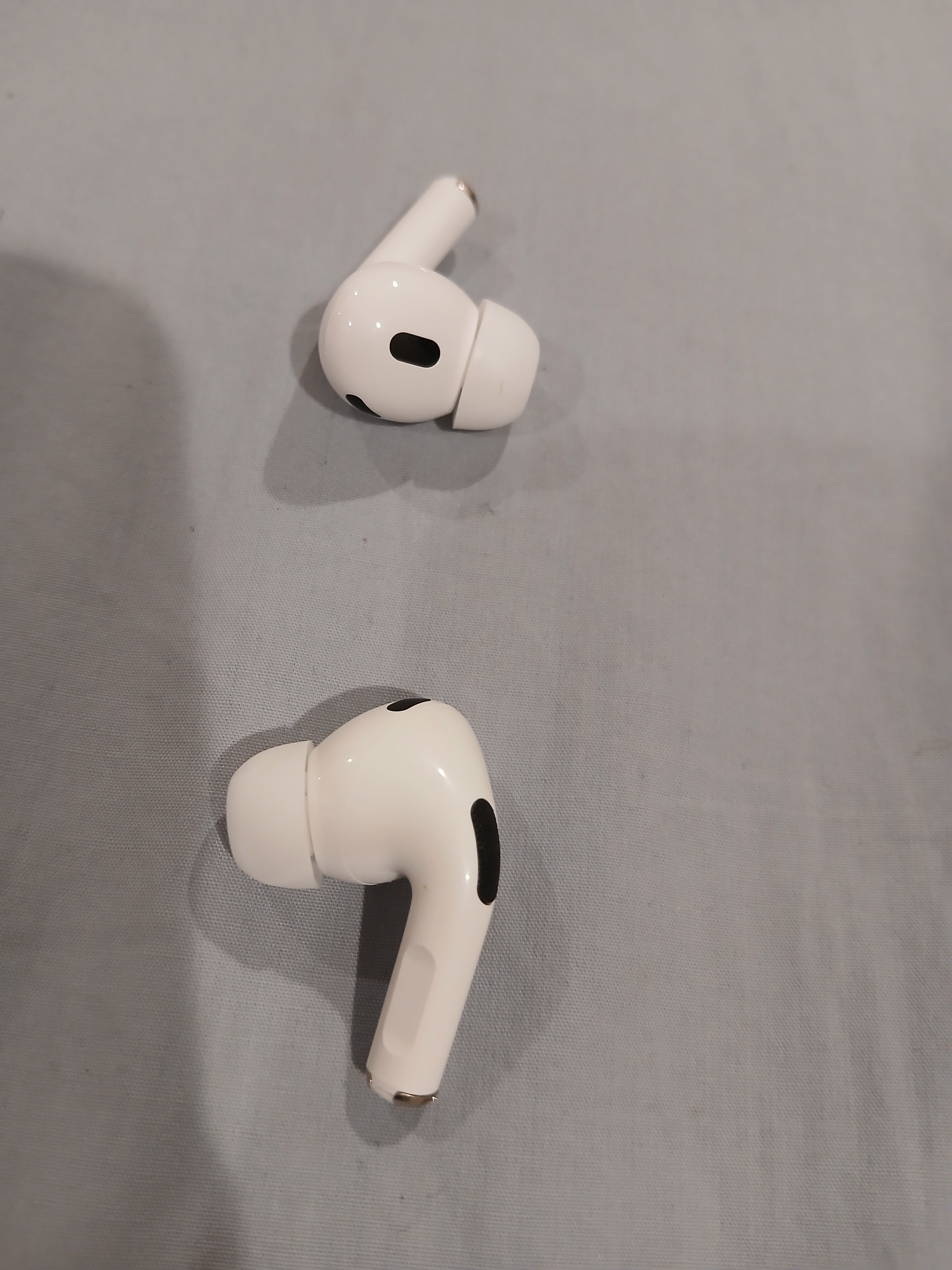 Apple AirPods Pro (2nd Generation) – Brand New / Open Box